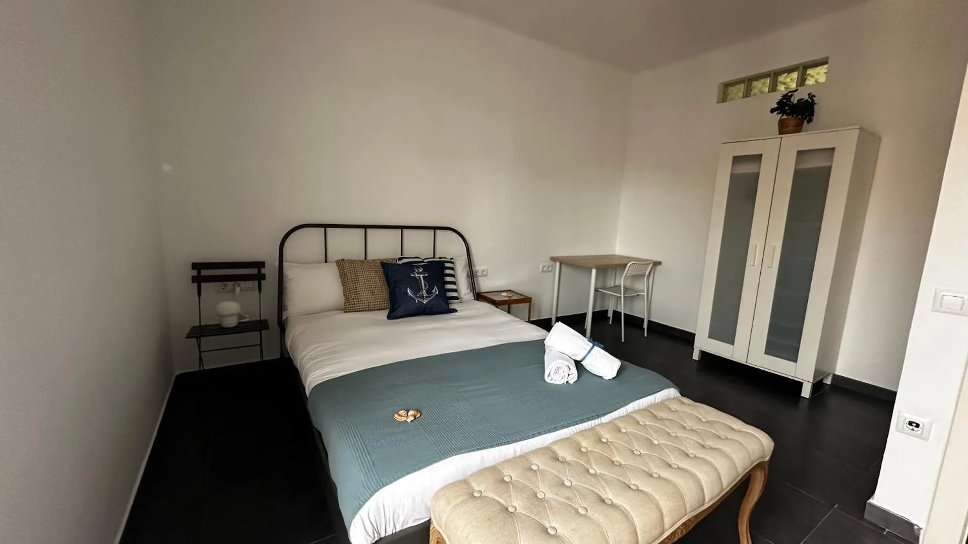Apartments Near Ramblas - Only For Stays Over 32 Days Barcelona 0*,  Spanien
